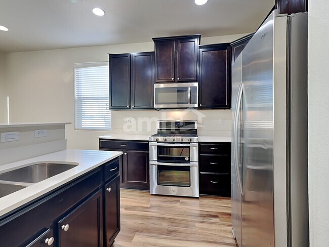 Building Photo - 16602 NE 91st Street