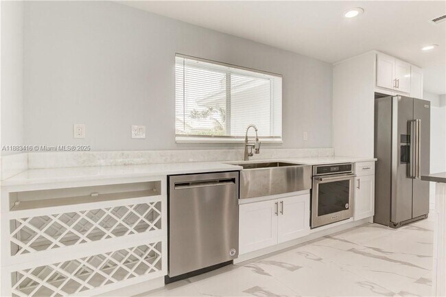 Foto del edificio - 465 NW 11th St