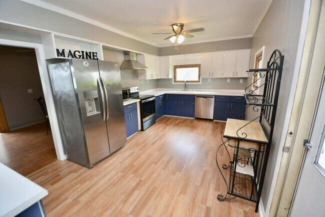 New appliances! - N55W34667 Road E