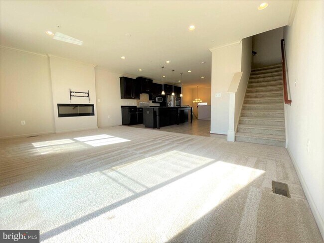 Foto del edificio - 13243 Tivoli Lake Blvd