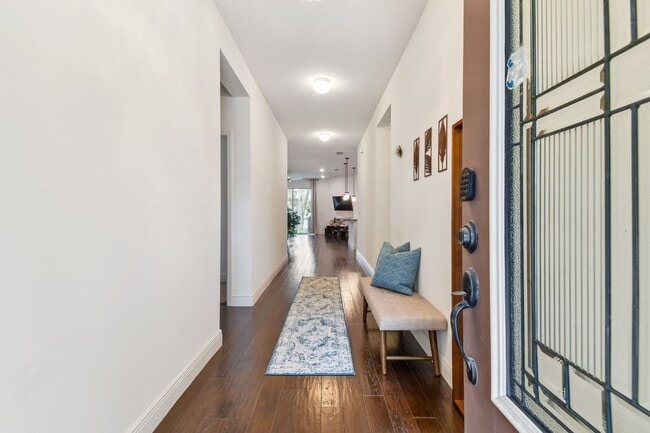 Foto del edificio - Spacious 4 Bed, 2 Bath Single Family Home ...