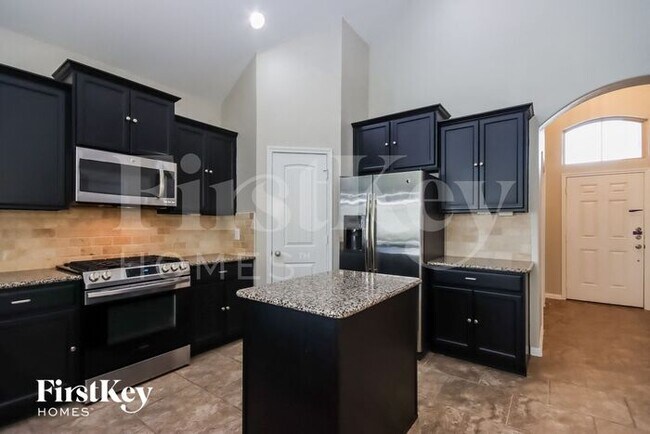 Foto del edificio - 13207 Clover Creek Point Ln