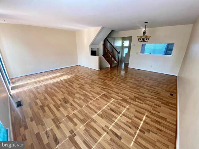 Building Photo - 11302 Golden Eagle Pl
