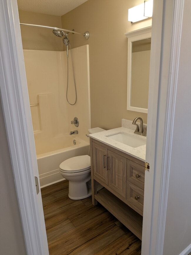 Building Photo - 907 Weeping Willow Dr