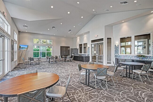 Building Photo - 4764 Eucalyptus Dr