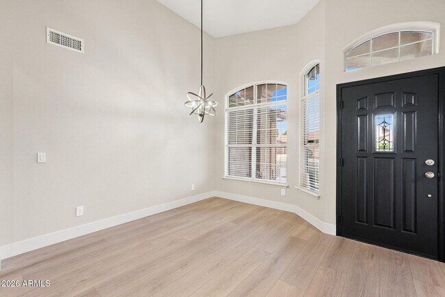 Foto del edificio - 9941 W Tonopah Dr