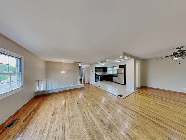 Building Photo - 1155 Hassell Rd
