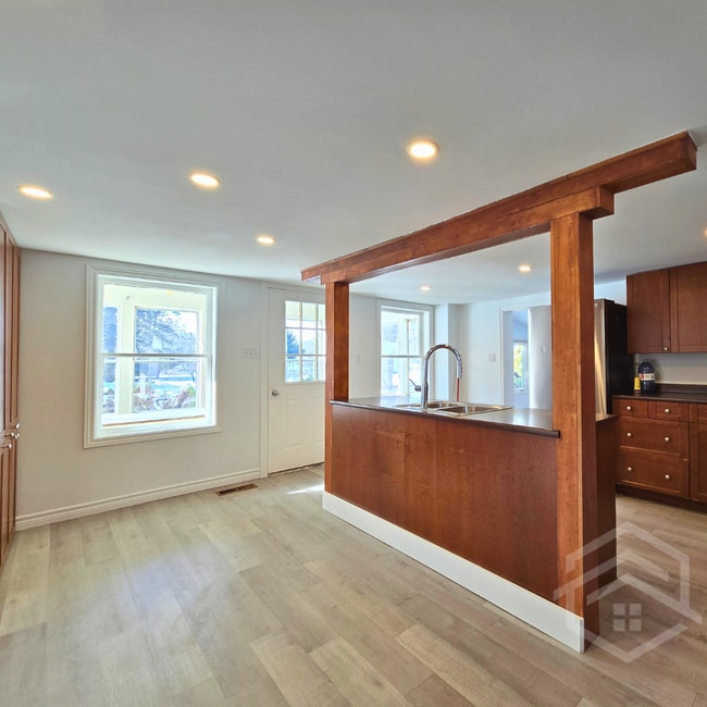 Building Photo - 3-Bedroom House available in Otterville!!