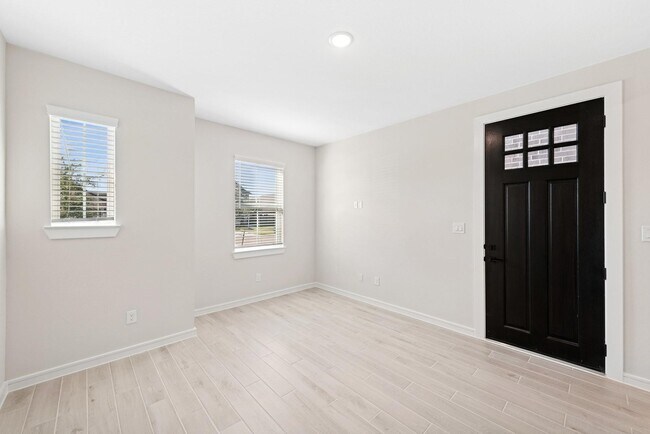 Foto del edificio - 2618 Clapbread Ln