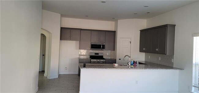 Foto del edificio - 5908 NW Ettie May St