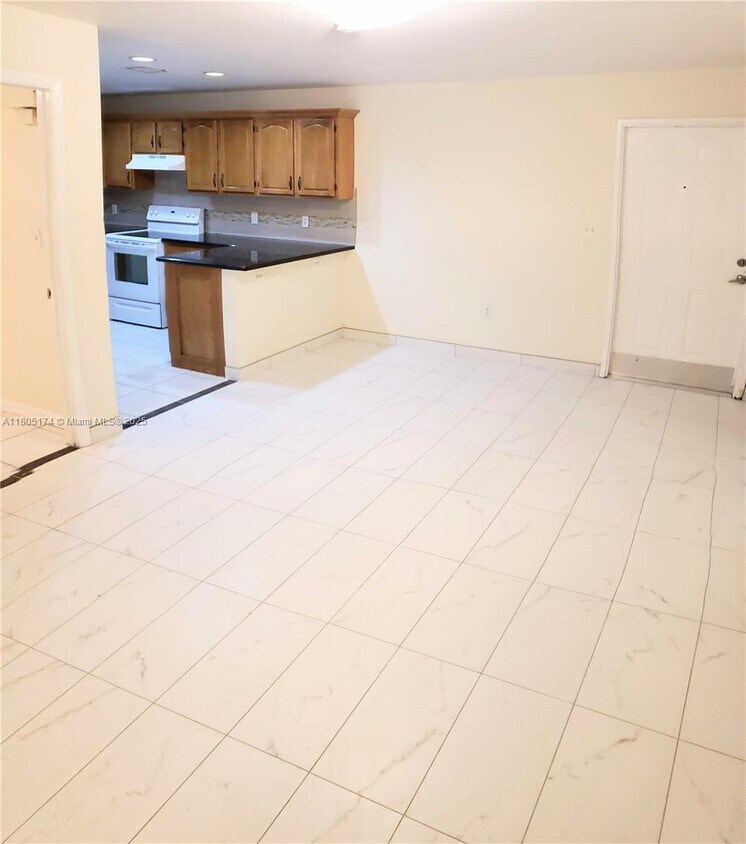 Foto del edificio - 2510 NE 184th Terrace