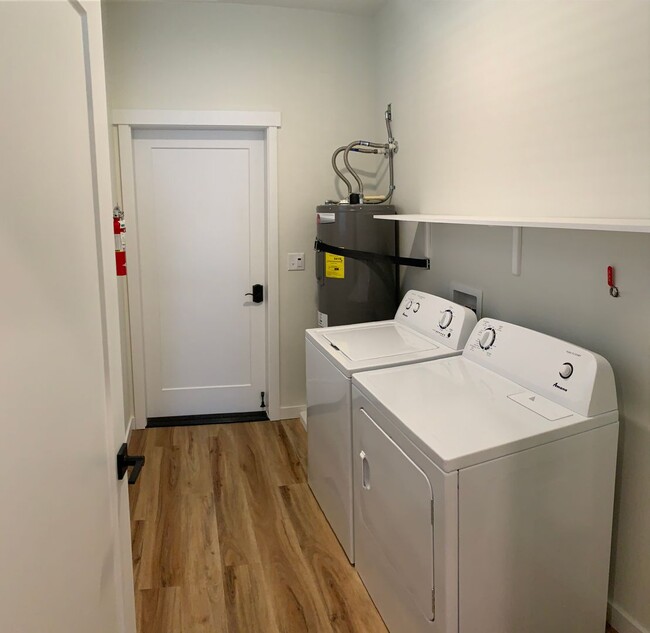 Foto del edificio - Newer Home for Lease!