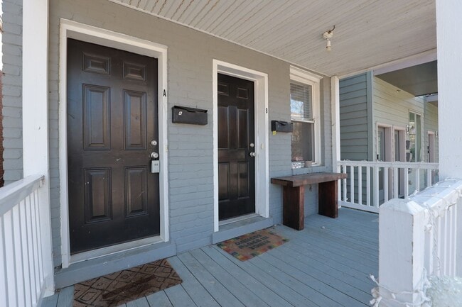 Building Photo - 2-Bed, 1-Bath Unit Minutes from Downtown Richmond!