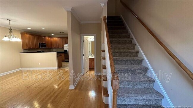 Building Photo - 915 Cora Lee Dr