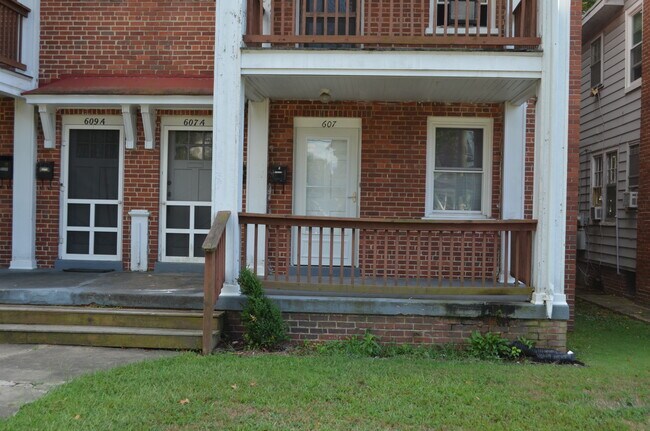 Foto del edificio - 607 E Brookland Park Blvd