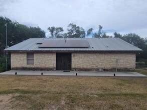 Building Photo - 24369 Bingham Creek Rd