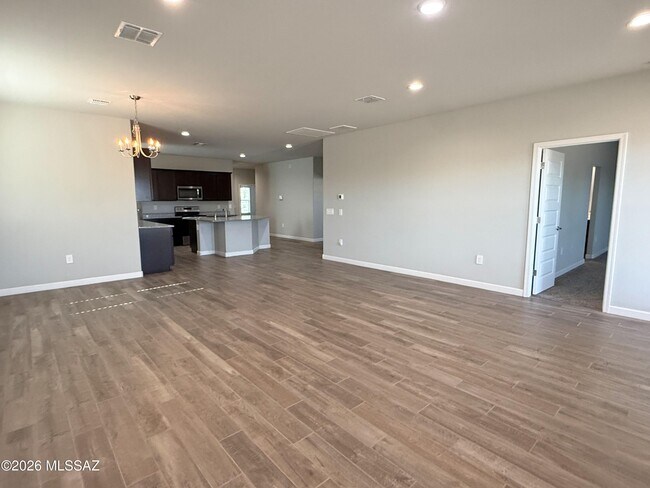 Foto del edificio - 17002 W Starr Rd