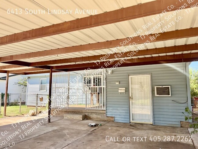 Foto del edificio - Three bedroom home in South OKC.