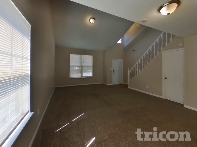 Building Photo - 2207 Goldeneye Cir