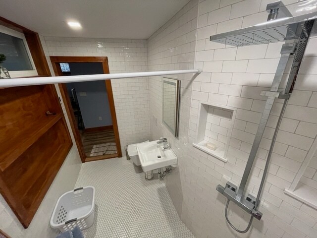 Building Photo - 348 Franklin St