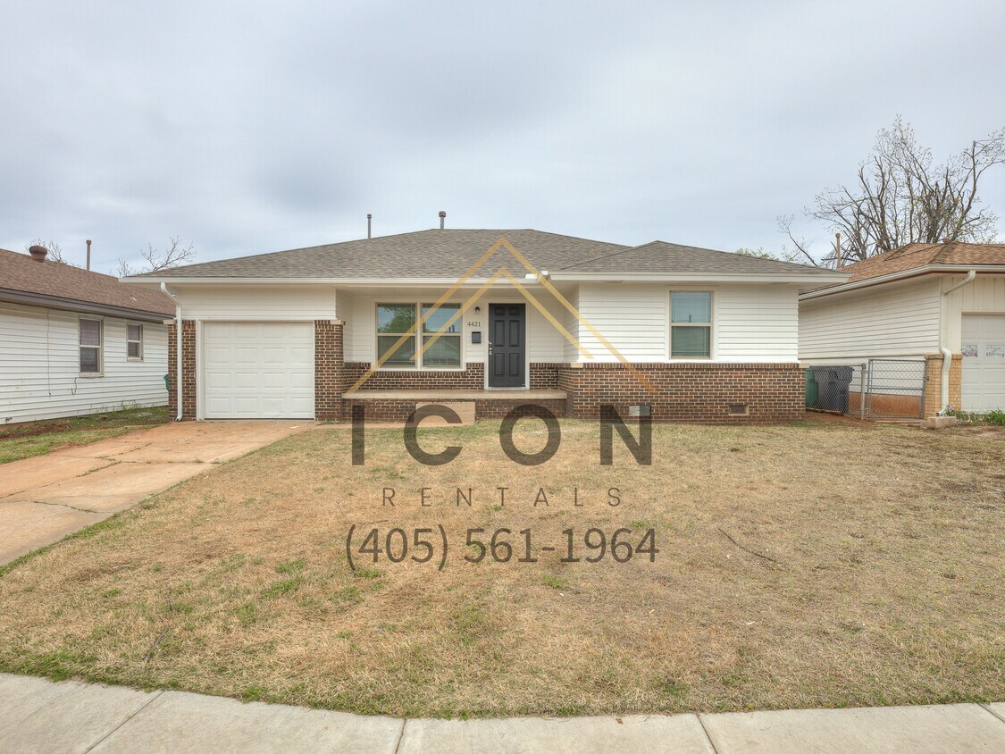 Foto principal - 4421 NW 31st St