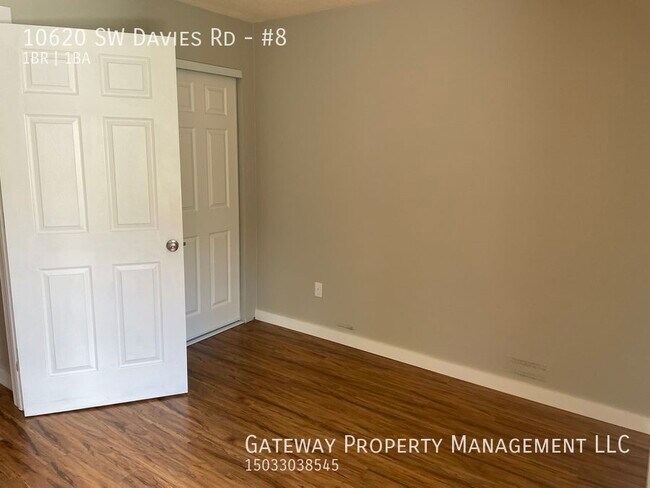 Building Photo - 10620 SW Davies Rd. Unit #8