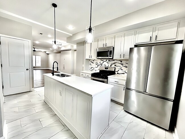Building Photo - 2328 Calverton Heights Ave