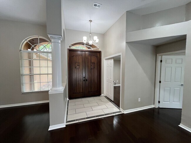 Foto del edificio - 2533 Ridgewind Way