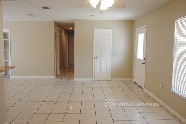 Foto del edificio - 1219 Windsor Cir