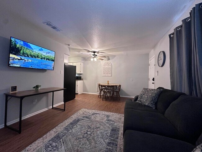 Foto del edificio - 3802 Pine St