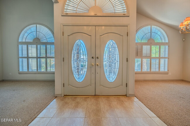 Building Photo - 2066 Paseo Del Prado Dr