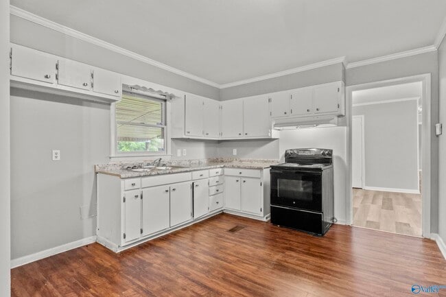Foto del edificio - 2804 Winchester Rd NW