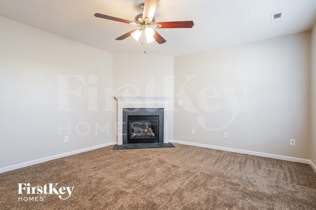 Foto del edificio - 5952 Bluestem Cir