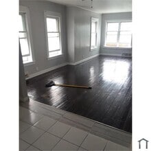 Building Photo - 133 Phyllis Ave