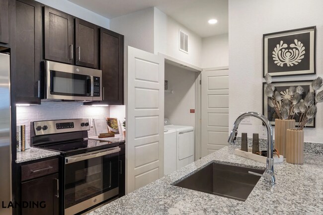 Building Photo - 8110 Blue Goose Rd