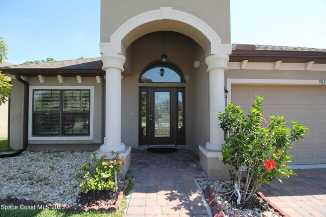 Foto del edificio - 903 Musgrass Cir
