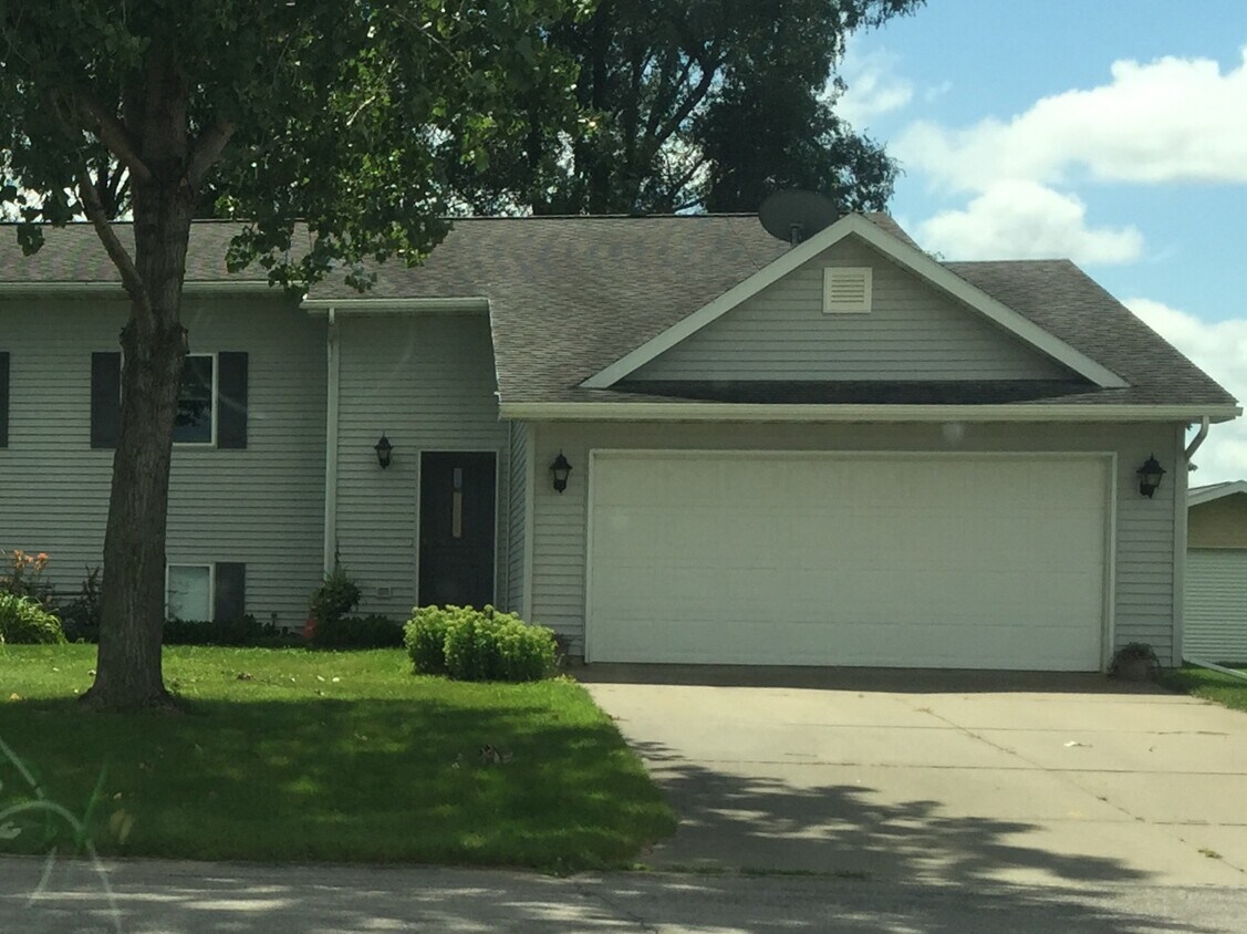 Primary Photo - N5535 Penny Lane