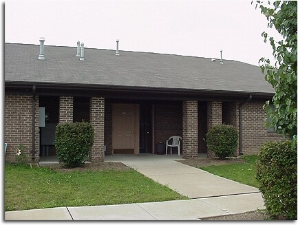 Foto del edificio - Friendly View Apartments 55+
