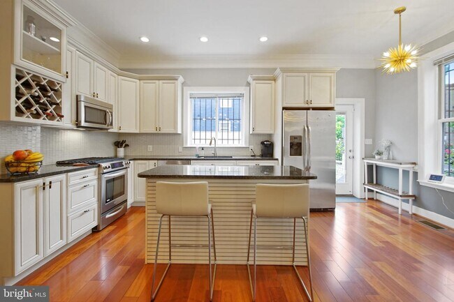 Foto del edificio - 2200 12th St NW