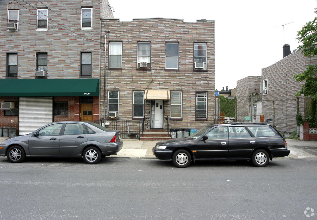 Foto principal - 37-14 11th St