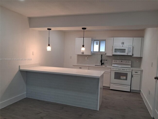 Building Photo - 2155 SW 72nd Ave