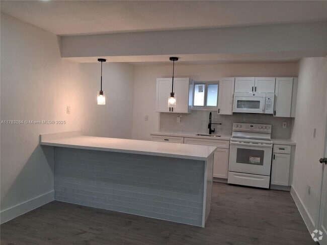 Building Photo - 2155 SW 72nd Ave