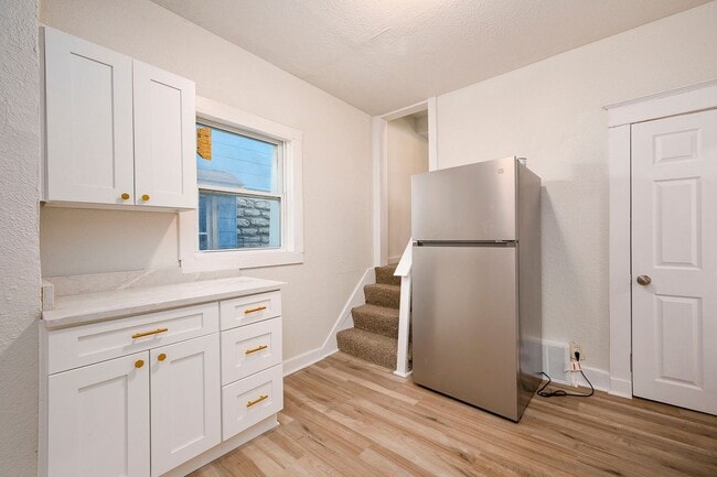 Foto del edificio - 5 Bedroom Home Near Central Park and Centr...