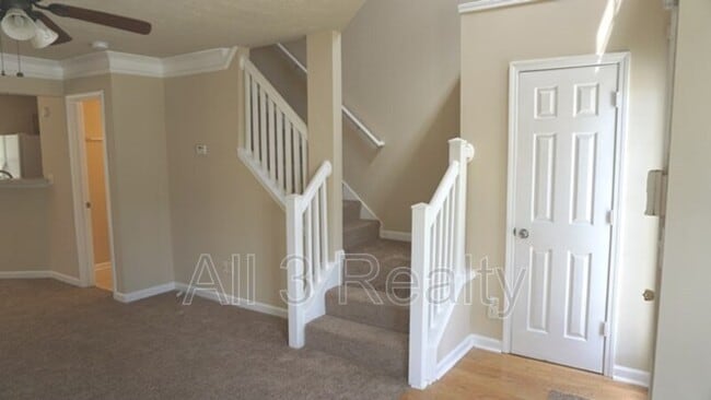 Building Photo - 5705 Hampton Ct