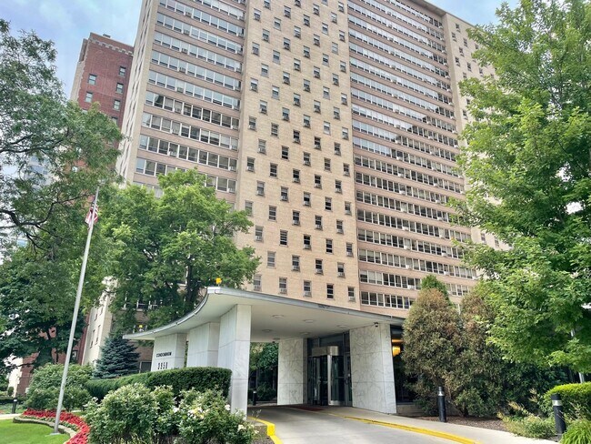 Foto del edificio - 3950 N Lake Shore Dr.