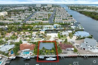 Building Photo - 940 Greenbriar Dr