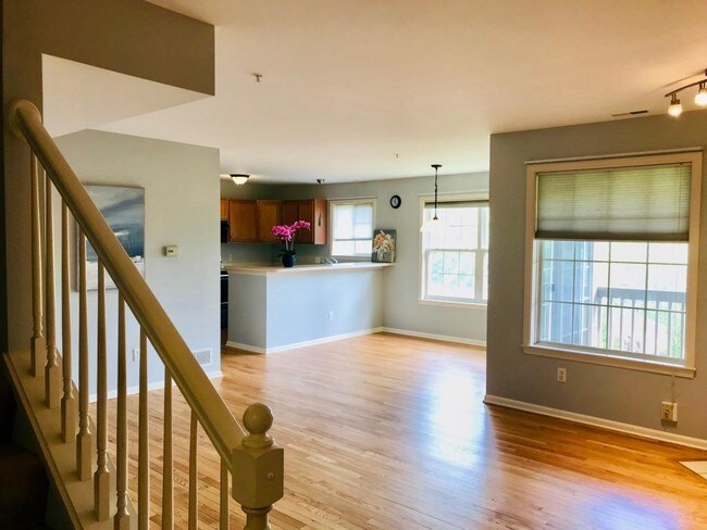 Building Photo - 2962 Barclay Way