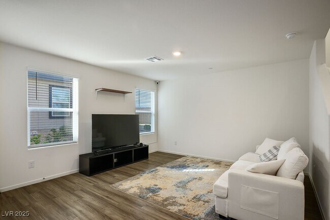 Foto del edificio - 9911 Dandelion Hls St