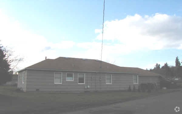 Building Photo - Edgewood Apartments