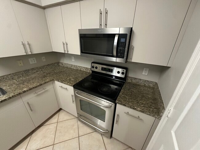 Foto del edificio - 6530 Emerald Dunes Dr